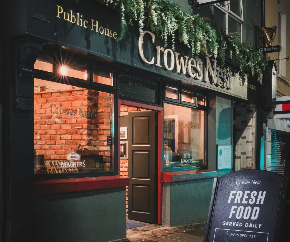 The Crowes Nest Public house bar & restaurant Enniskillen