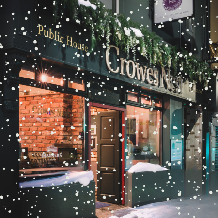 Crowe’s Nest public house in Enniskillen decorated for Christmas